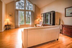 The Benefits of Hiring a Cleaning Service for Your Rental Property
