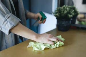 How to prepare for a house cleaning service